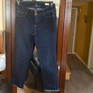 Brand new women’s dark blue straight leg jeans size 14
